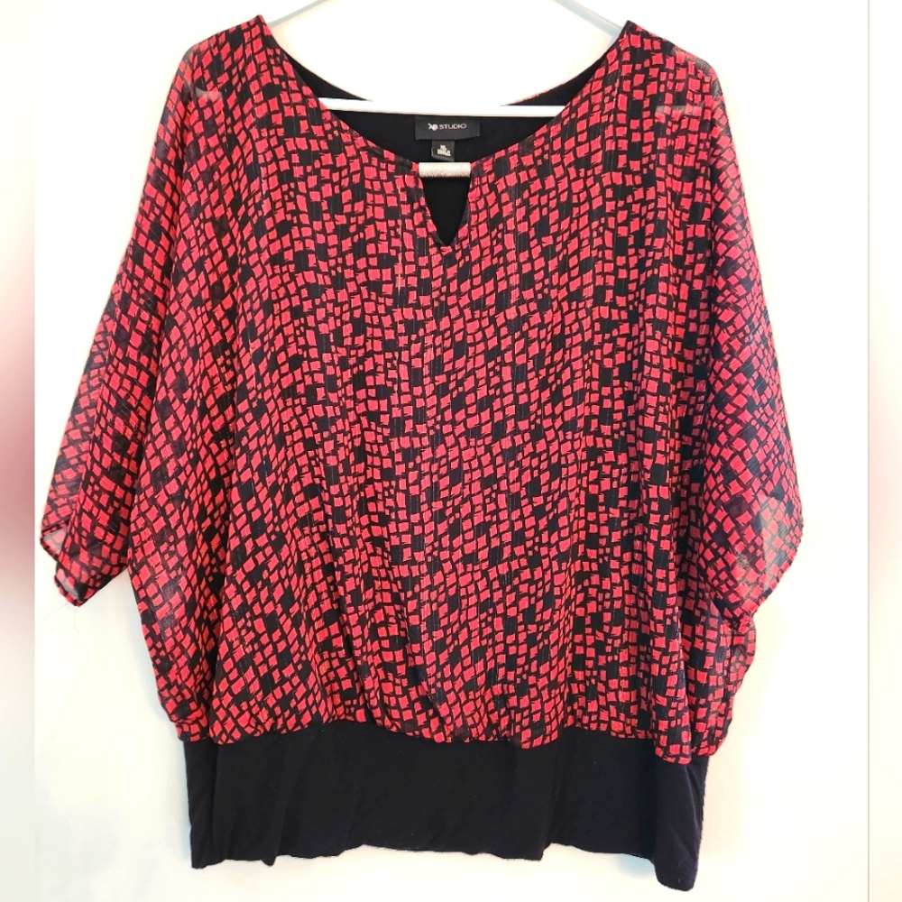 (4 For $20) AB Studio Red and Black Print Blouse with banded Waist  Size XL
